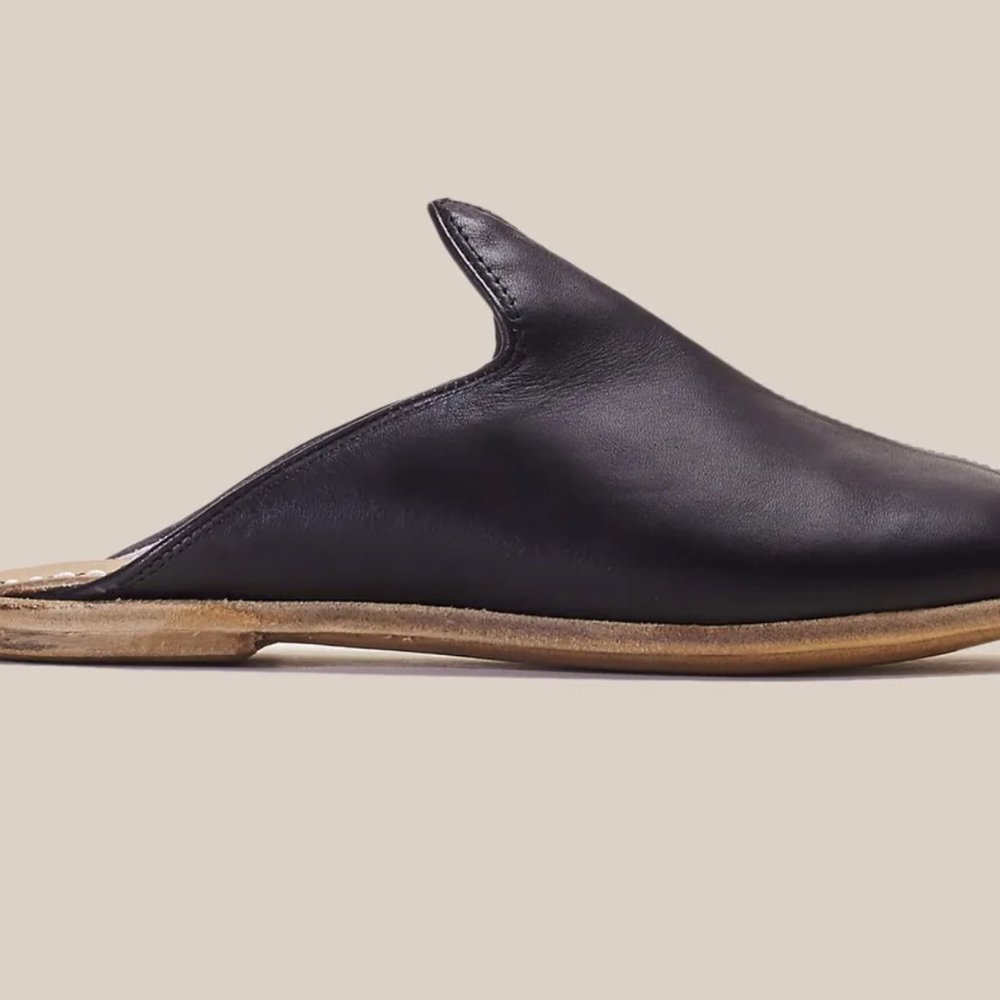 Black women's soccoro baba